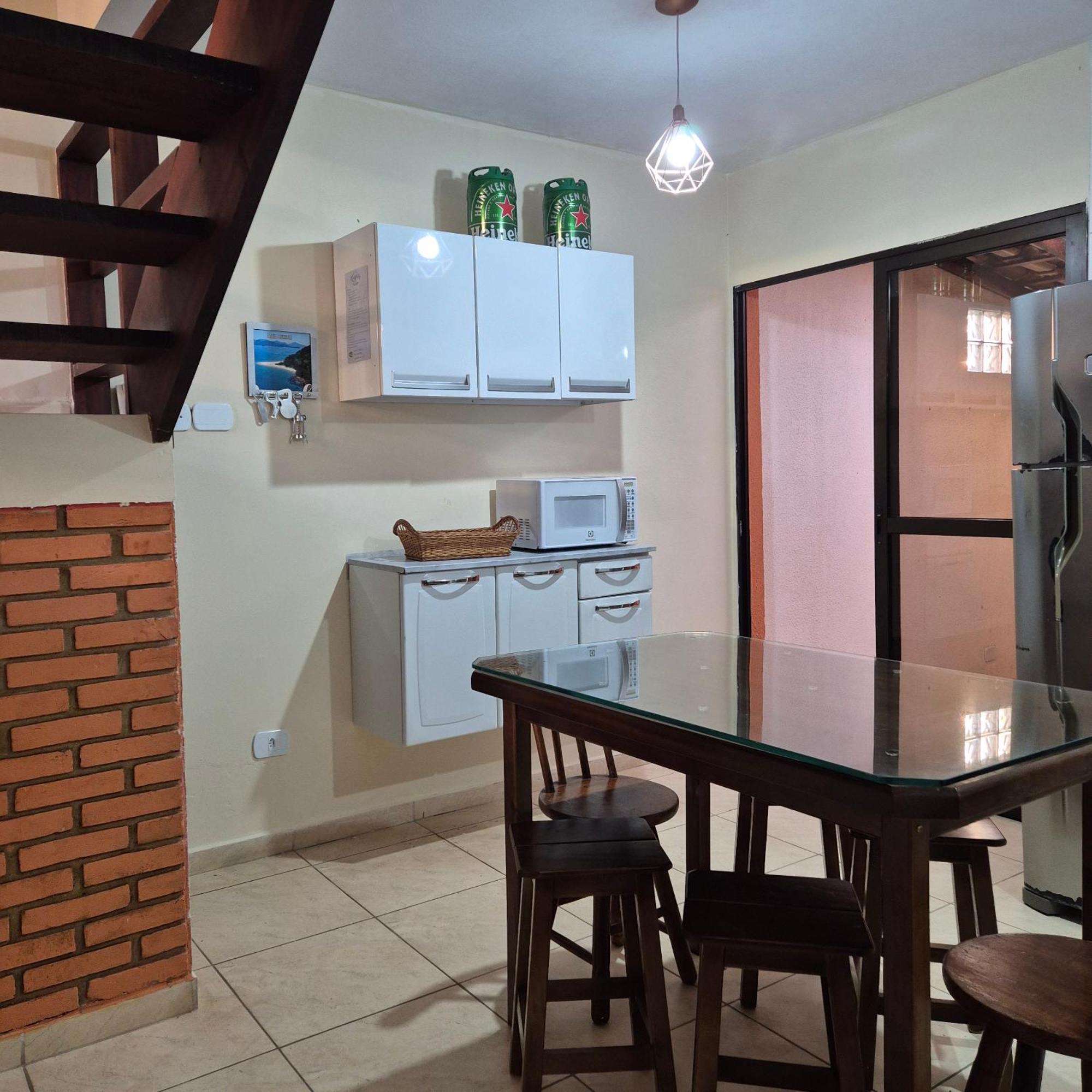 Casa 7 Em Ubatuba No Centro Condominio Com Piscina E Churrasqueira ภายนอก รูปภาพ